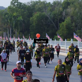 Runner Photo 7119842
