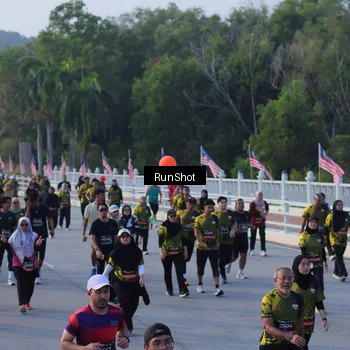 Runner Photo 7119851