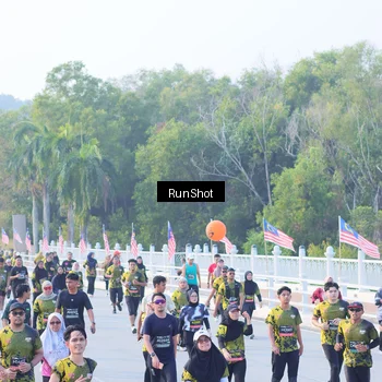 Runner Photo 7119876
