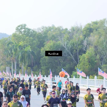 Runner Photo 7119881