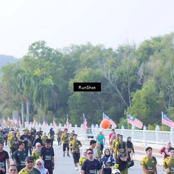 Runner Photo 7119883