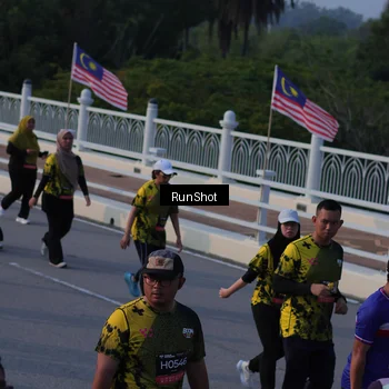 Runner Photo 7120130