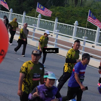 Runner Photo 7120140