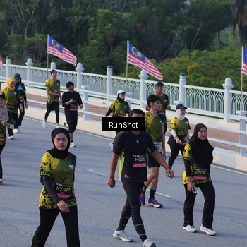 Runner Photo 7120181