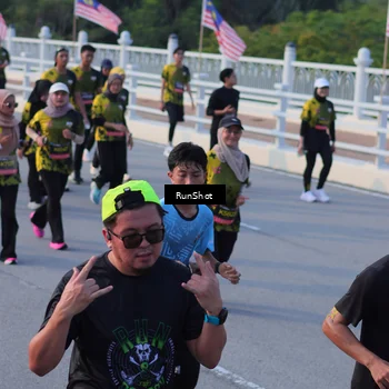 Runner Photo 7120206