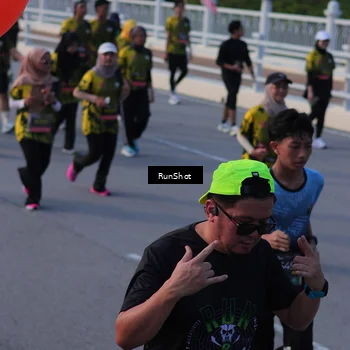 Runner Photo 7120208
