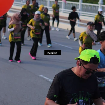 Runner Photo 7120213