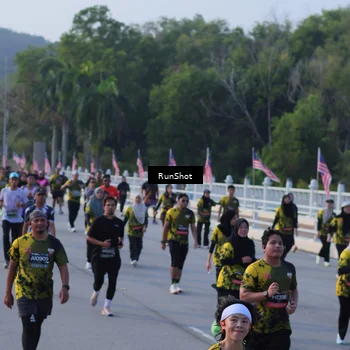 Runner Photo 7120251
