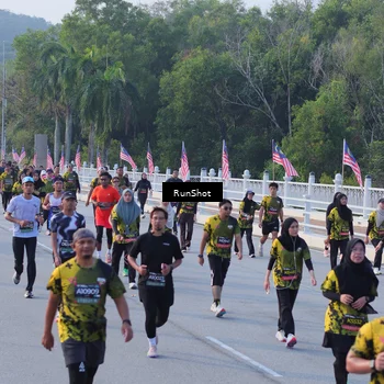 Runner Photo 7120263