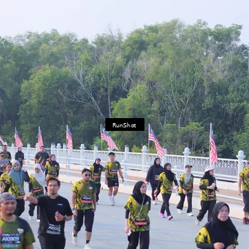 Runner Photo 7120270