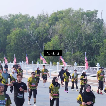 Runner Photo 7120272