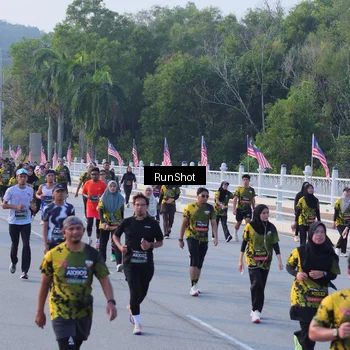 Runner Photo 7120274