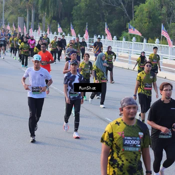 Runner Photo 7120282