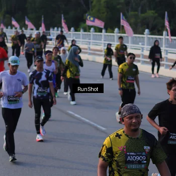Runner Photo 7120290