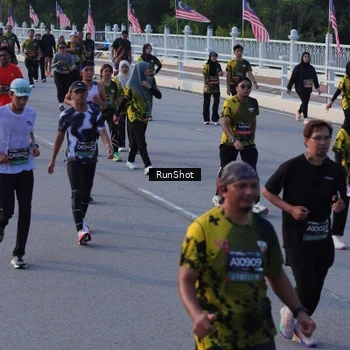 Runner Photo 7120293