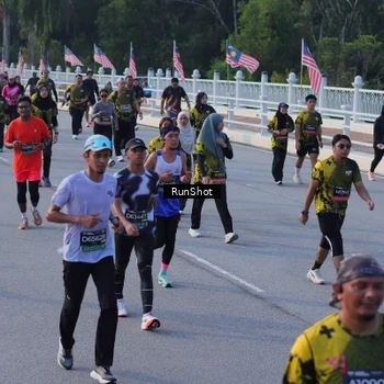 Runner Photo 7120295