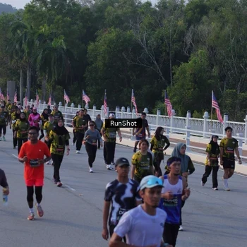 Runner Photo 7120304