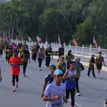 Runner Photo 7120305