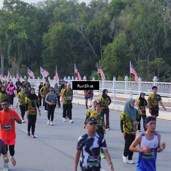 Runner Photo 7120309
