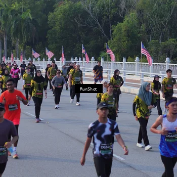 Runner Photo 7120314