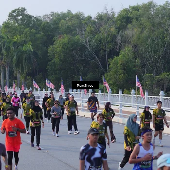 Runner Photo 7120315