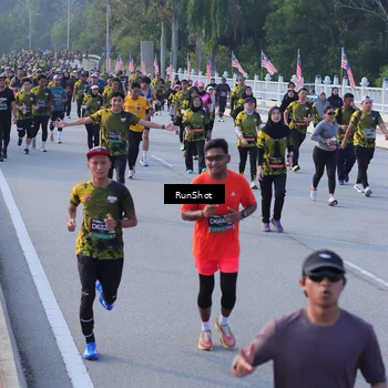 Runner Photo 7120324