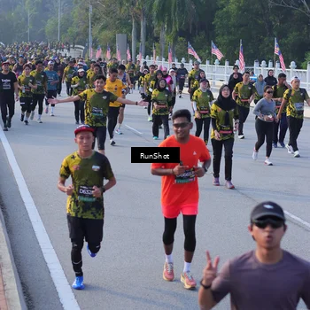 Runner Photo 7120327