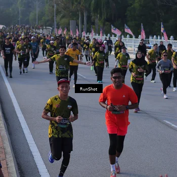 Runner Photo 7120332