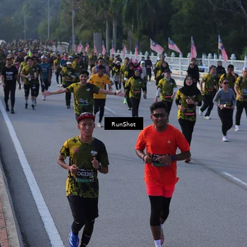 Runner Photo 7120333