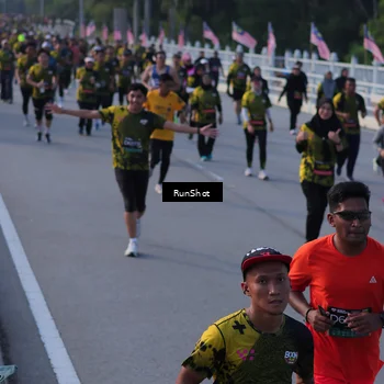 Runner Photo 7120339