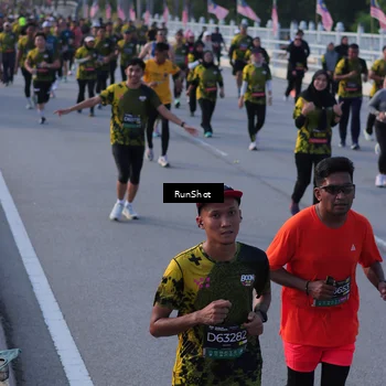 Runner Photo 7120341