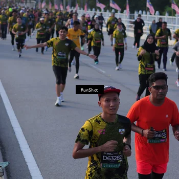 Runner Photo 7120342