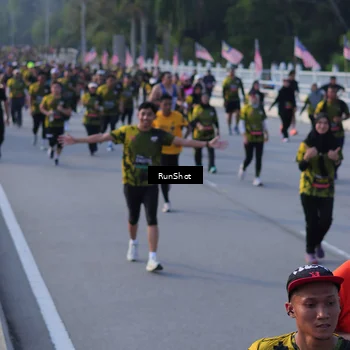 Runner Photo 7120345