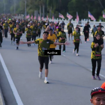 Runner Photo 7120349