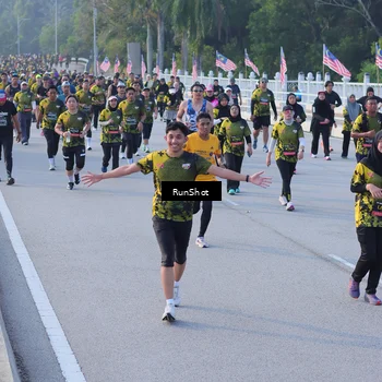 Runner Photo 7120354