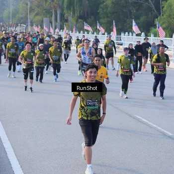 Runner Photo 7120360