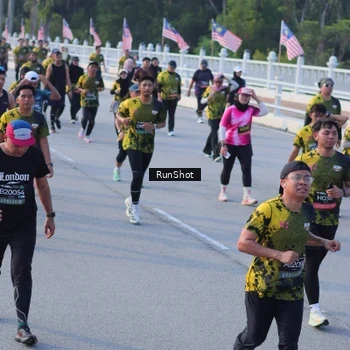 Runner Photo 7120365