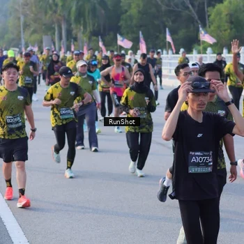 Runner Photo 7120404