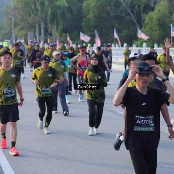 Runner Photo 7120405
