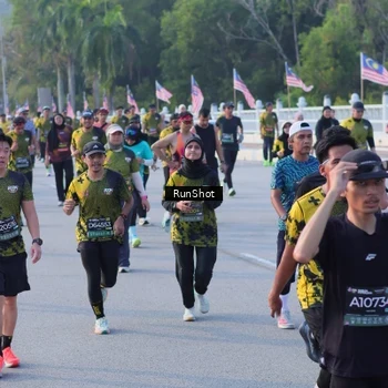 Runner Photo 7120408