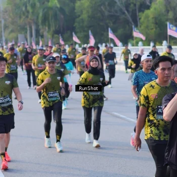 Runner Photo 7120409