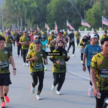 Runner Photo 7120411