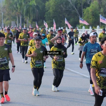 Runner Photo 7120412