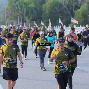 Runner Photo 7120415