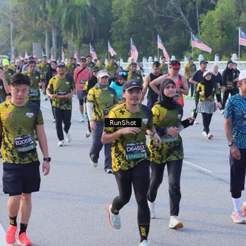 Runner Photo 7120419