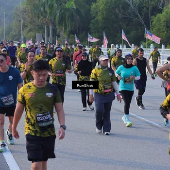 Runner Photo 7120428