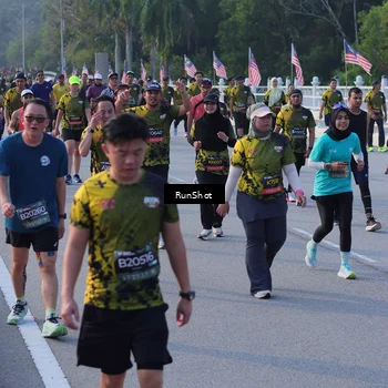 Runner Photo 7120435