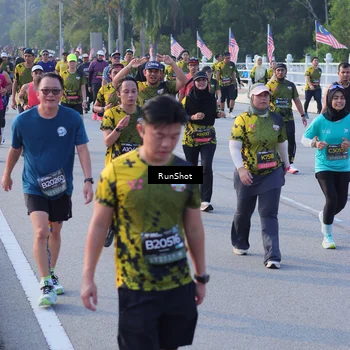 Runner Photo 7120437