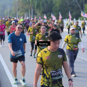Runner Photo 7120445