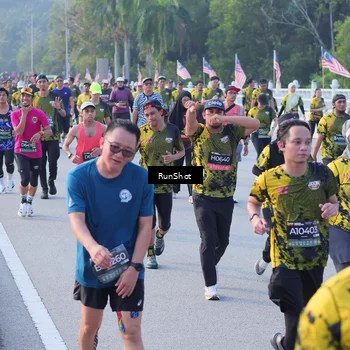 Runner Photo 7120454